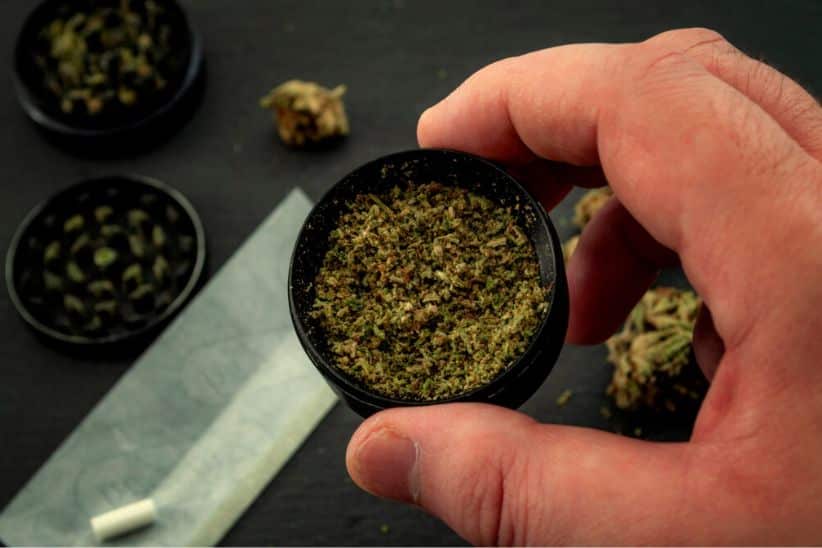 Cheap weed in Canada doesn’t get any better than with our Live Resin - Lemon Skunk concentrate. 
