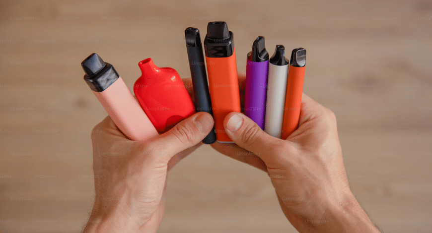 Weed pen options—disposable and rechargeable—from an online dispensary