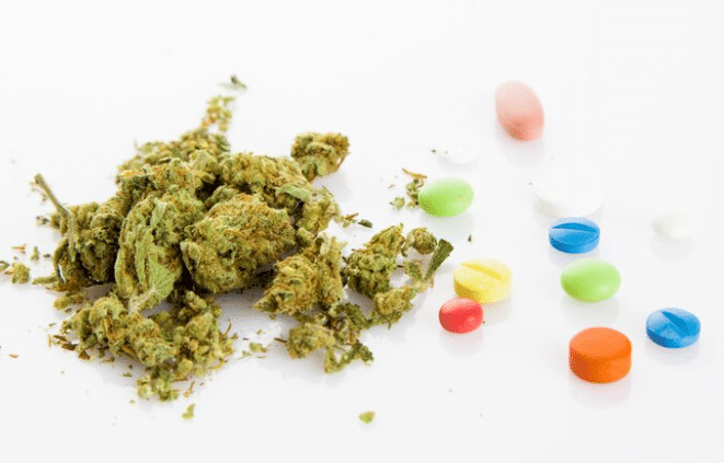 Why THC Gummies Are Better Than Vaping or Smoking